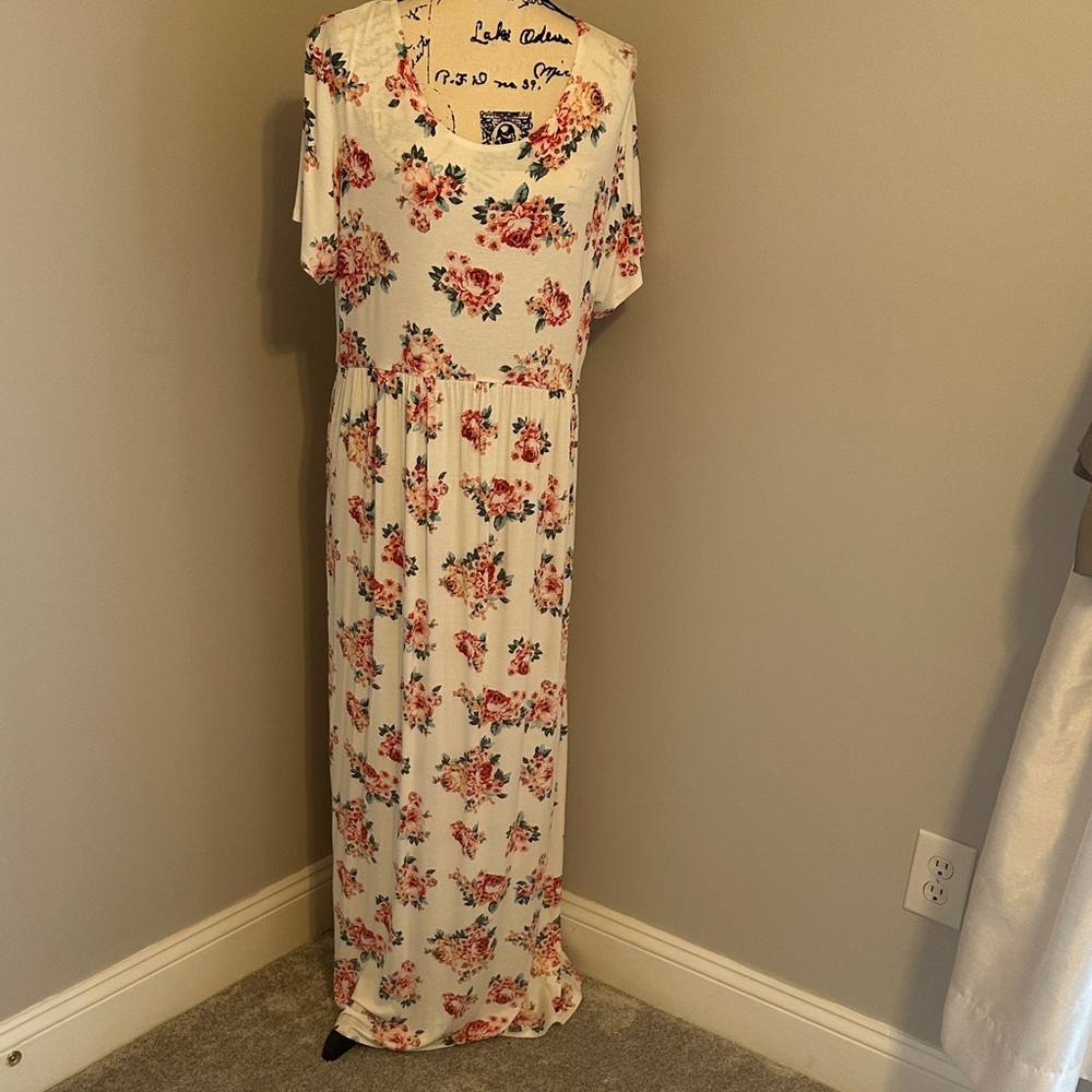 Chris & Carol floral maxi dress